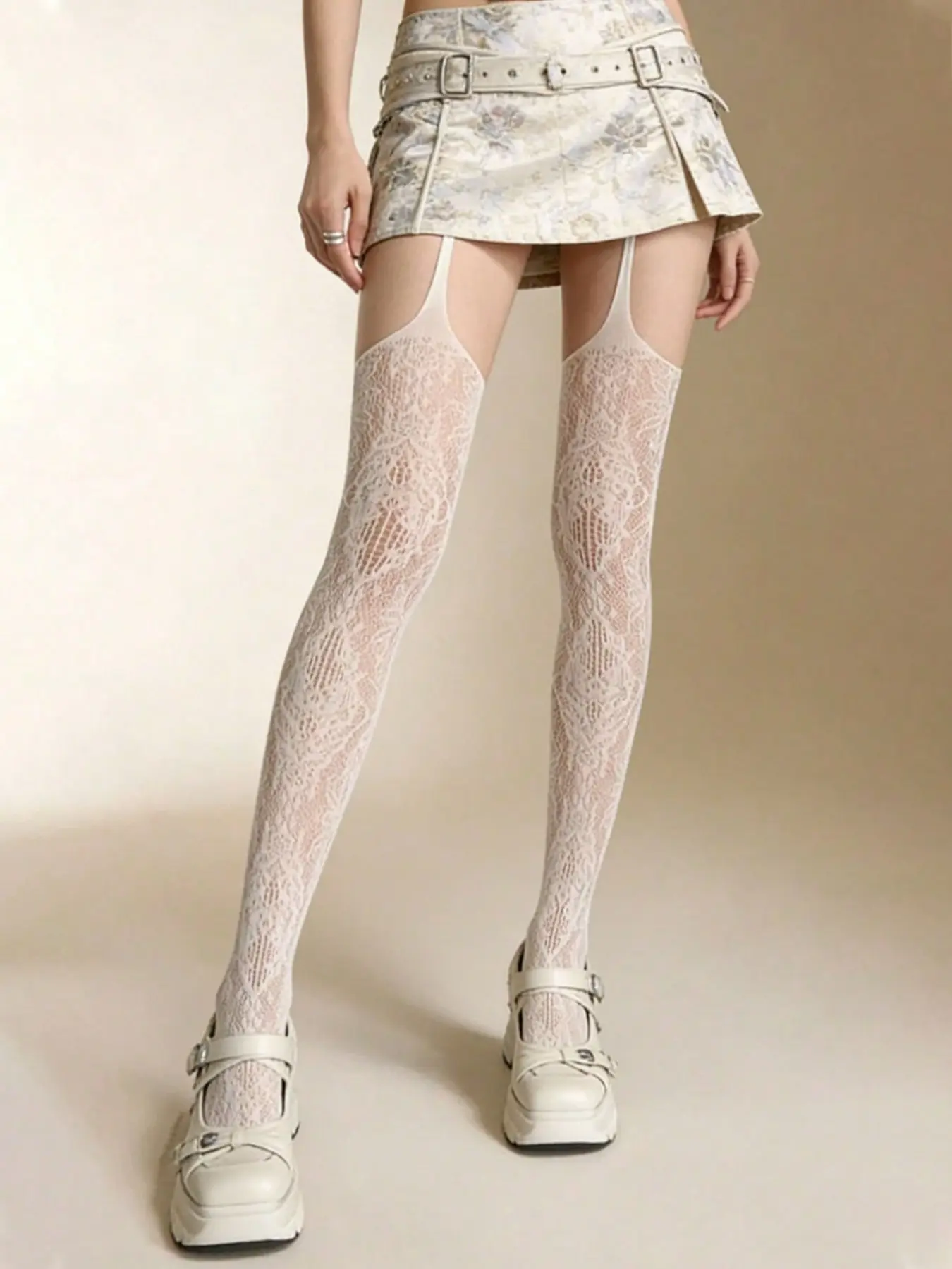 3組の花柄ストラップ付きフィッシュネットストッキング、セクシ - Good Floral & Wedding Decor Supply のレビューと価格